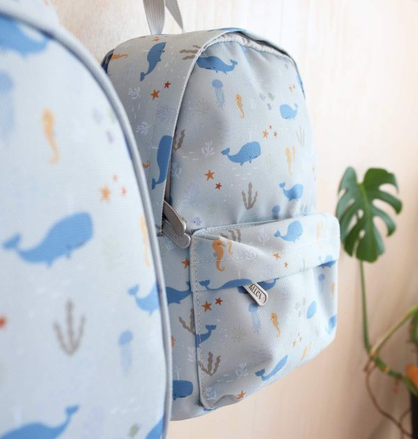 Mochila Ocean pequeña personalizable A Little Lovely Company