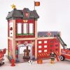 Parque de bomberos en la Gran ciudad de Hape