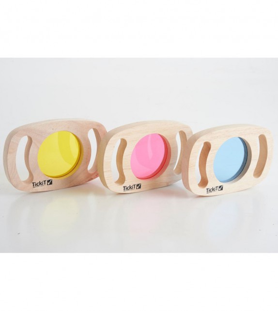 Set de 3 paneles de madera de colores translúcidos
