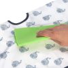 Babero impermeable con mangas ballenas Lassig