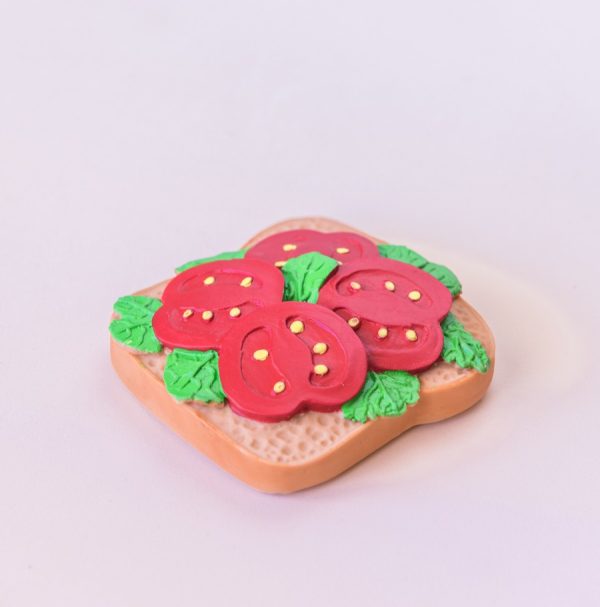 Mordedor tostada con tomate Lolaletost