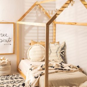 Cama Montessori tipo casita color natural 90 x 190 cm.