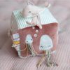 Cubo blandito de actividades para bebé rosa Little Dutch