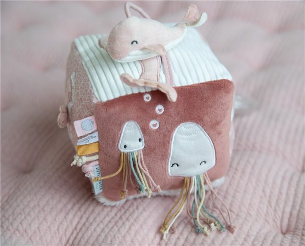 Cubo blandito de actividades para bebé rosa Little Dutch