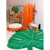 Alfombra infantil hoja monstera de Lorena Canals